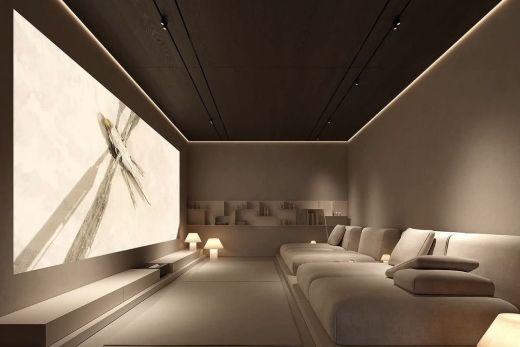 белый экран