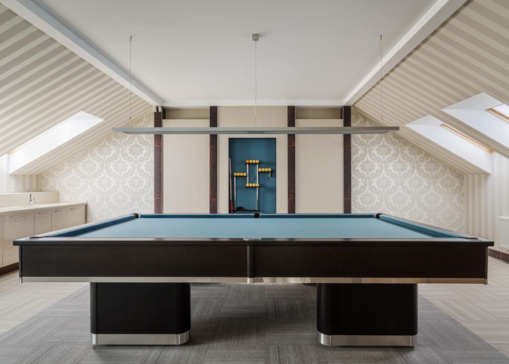 стол для бильярда