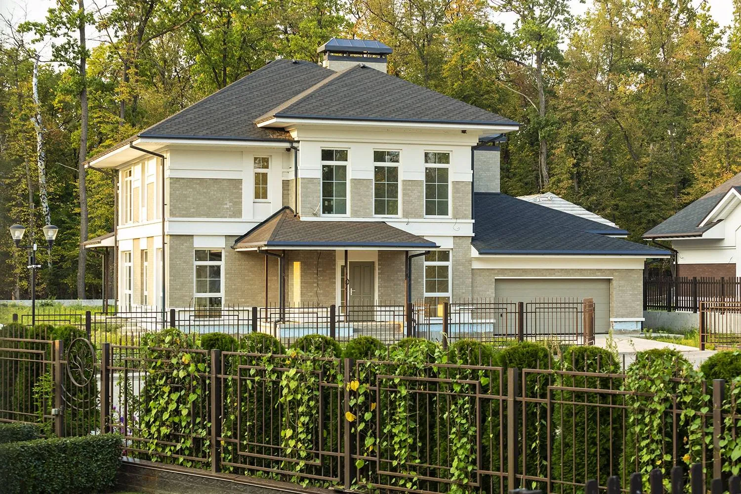 Стандартные размеры окон для частного дома: как правильно выбрать оптимальную ширину, площадь и высоту оконных проемов
