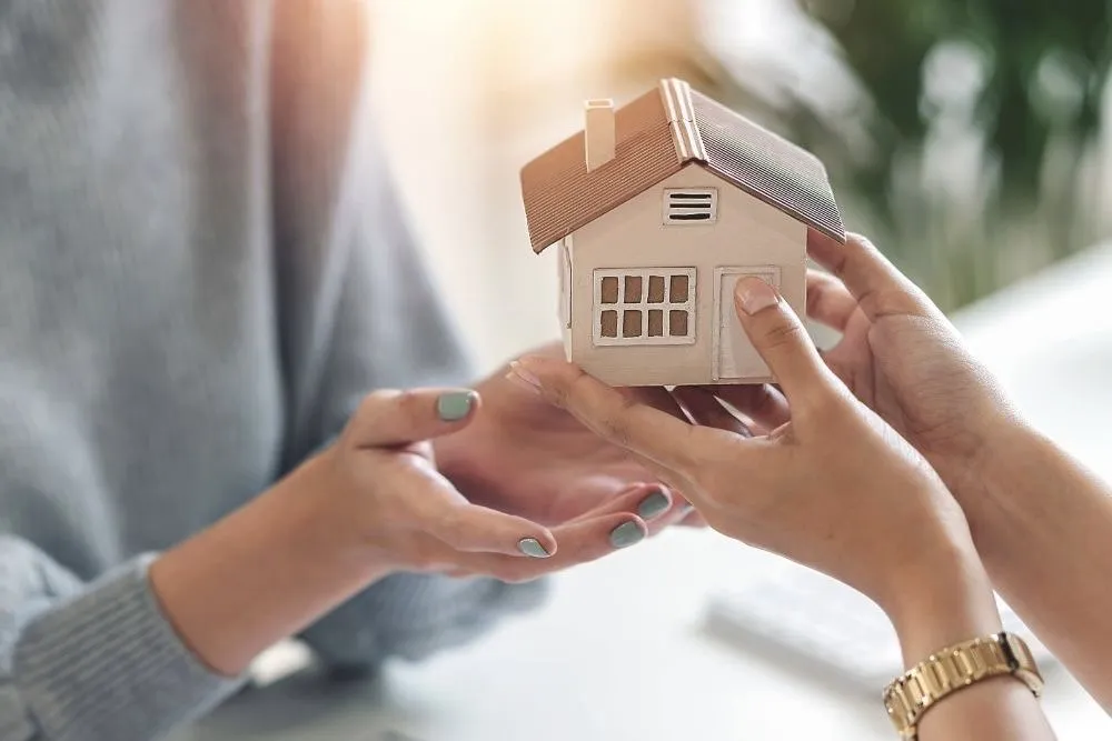 руки девушек