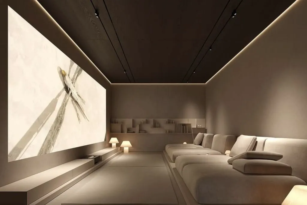 белый экран